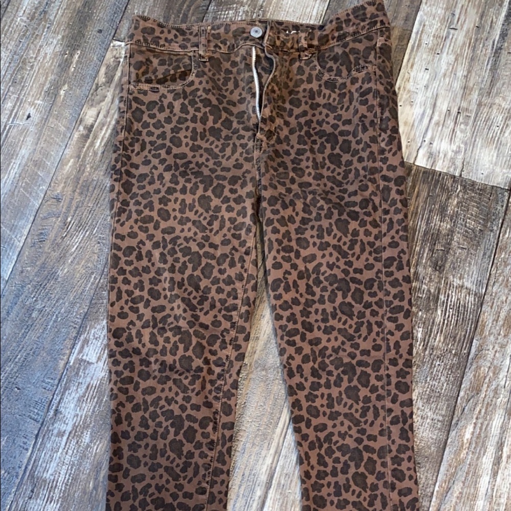 American Eagle Cheetah Jeans